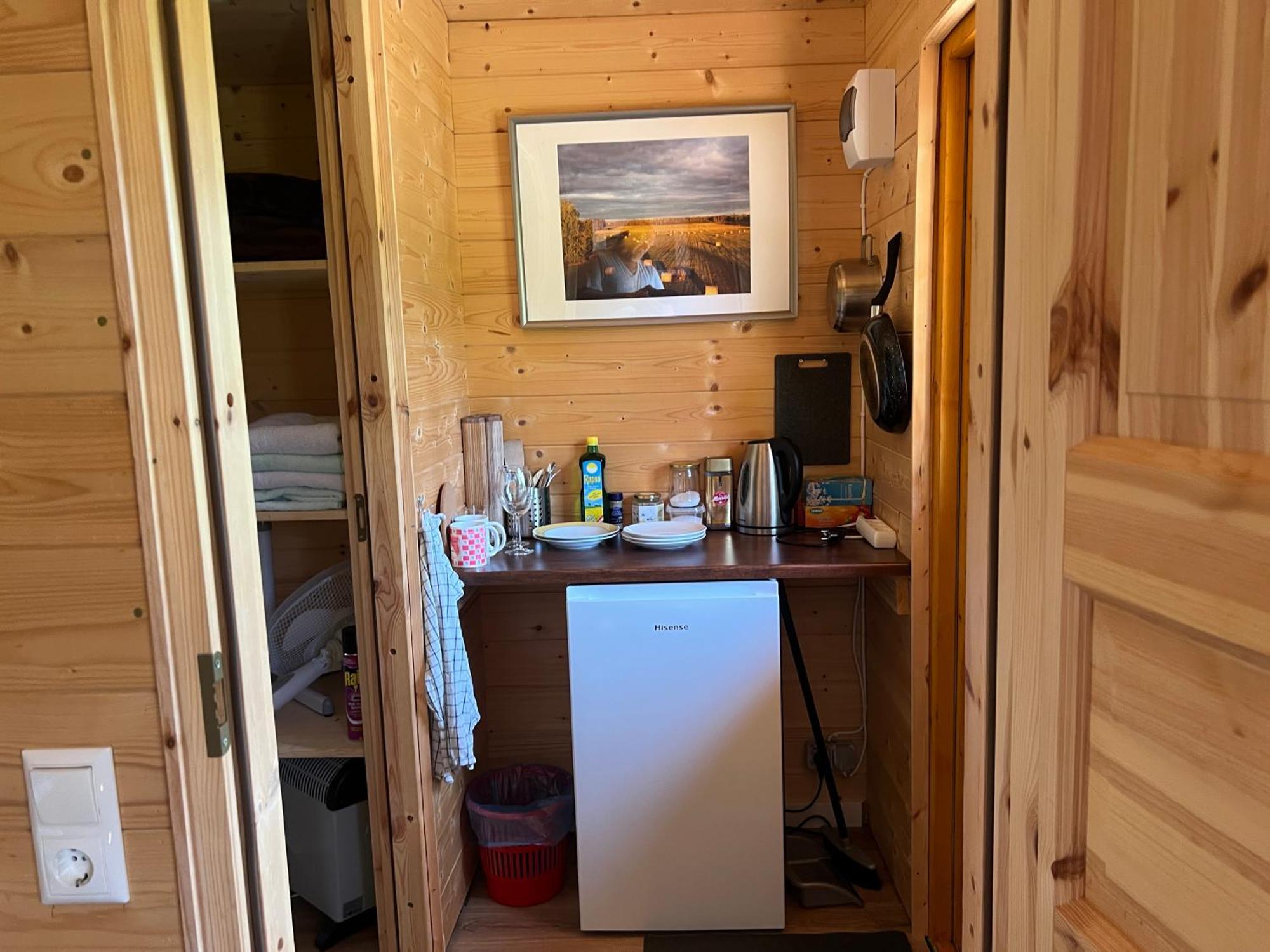 Marika Puhkekuela - Metsanurga Oeoemaja "Shared Bathroom" Nova Extérieur photo